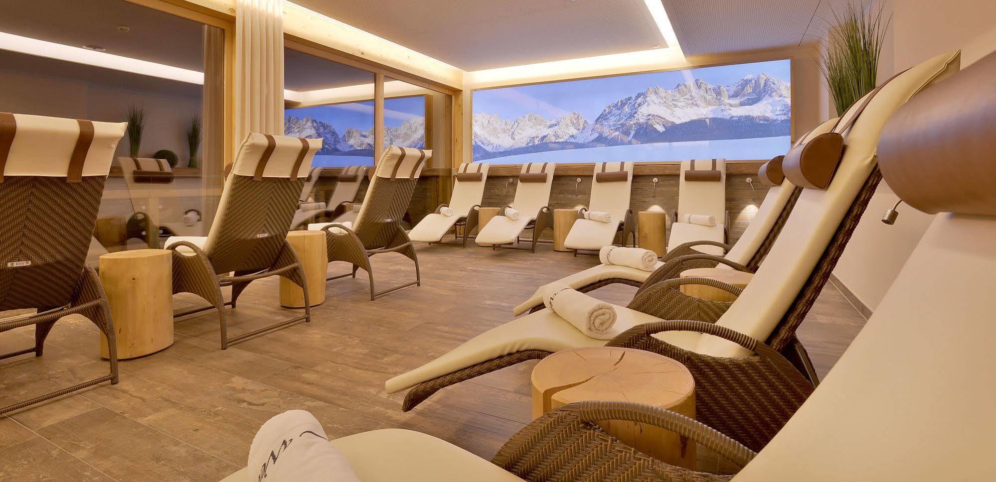 Familienhotel Christoph エルマウ エクステリア 写真